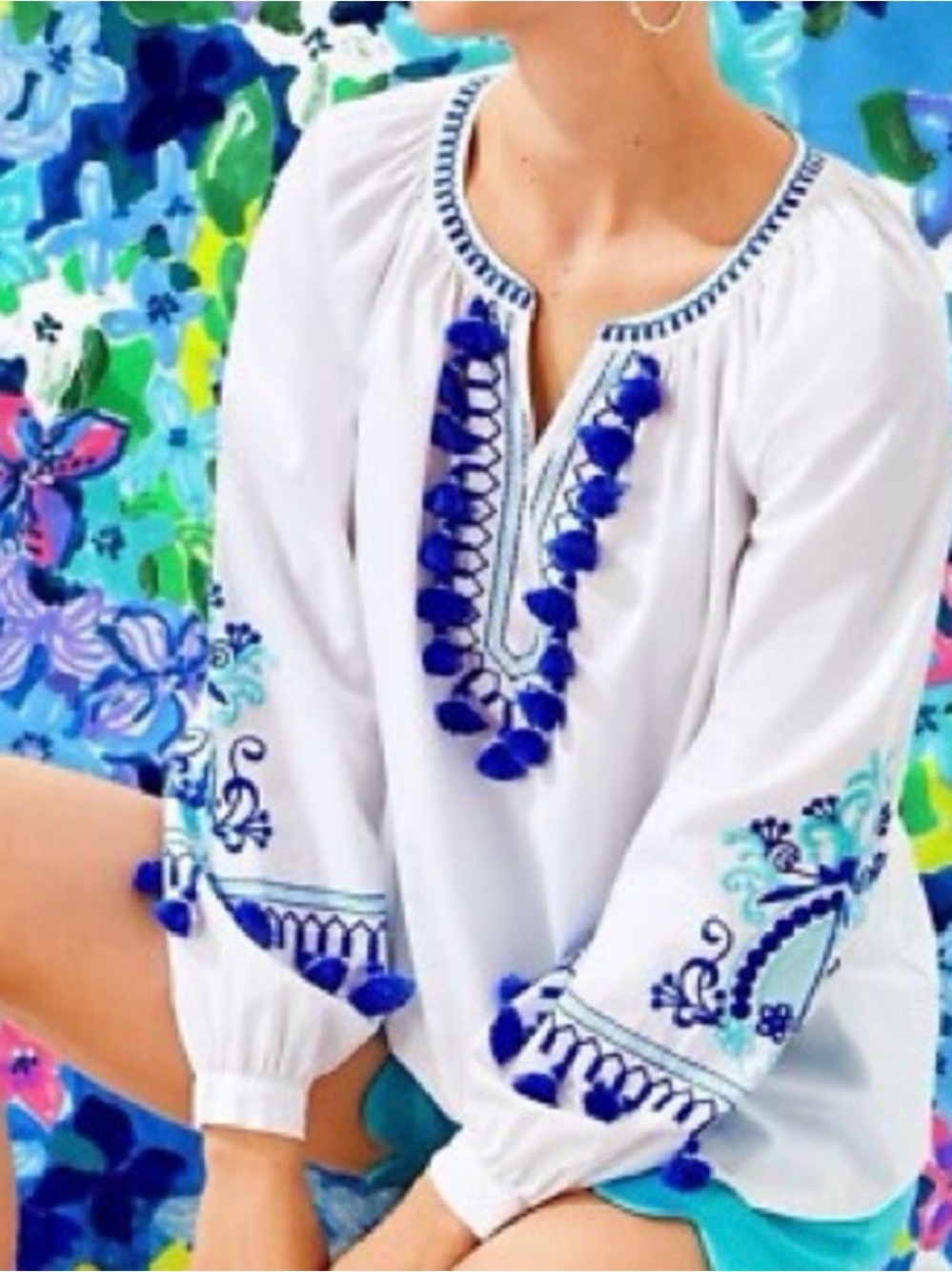 Lilly Pulitzer Kaydence Tunic Top
Sz XL Resort White Boreau Blue embroidered NWT